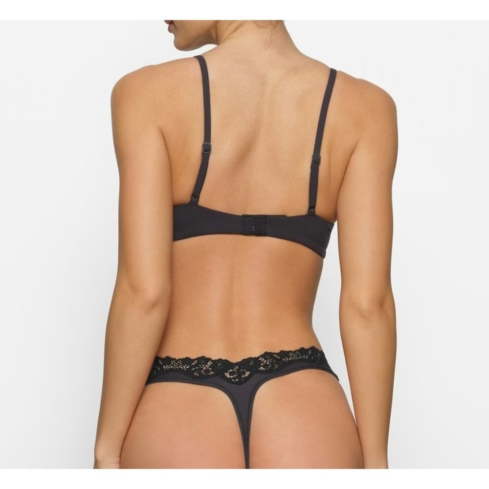 Skims Fits Everybody Lace Unlined Demi Bra BA-DEM-9062 Onyx 34DD - Picture 4 of 5